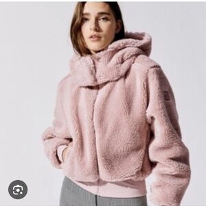 Alo Yoga Foxy Sherpa Jacket Removable Hood Dusty Mauve Sold Out Pit To Pit 20"